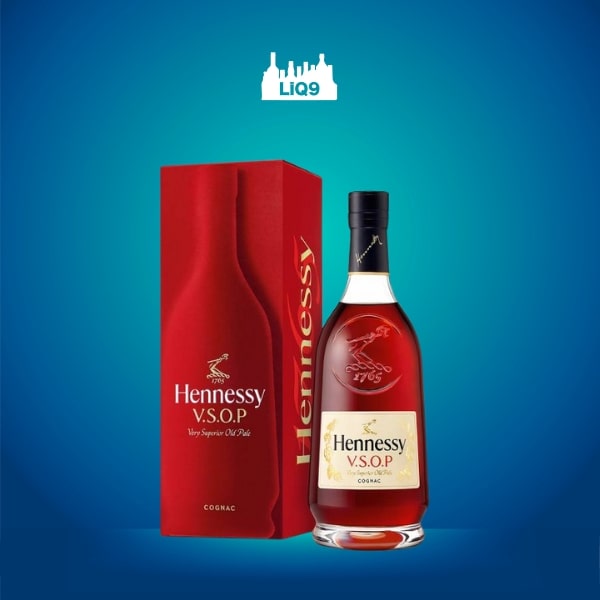 Hennessy V.S.O.P (With Box) (700 ml)