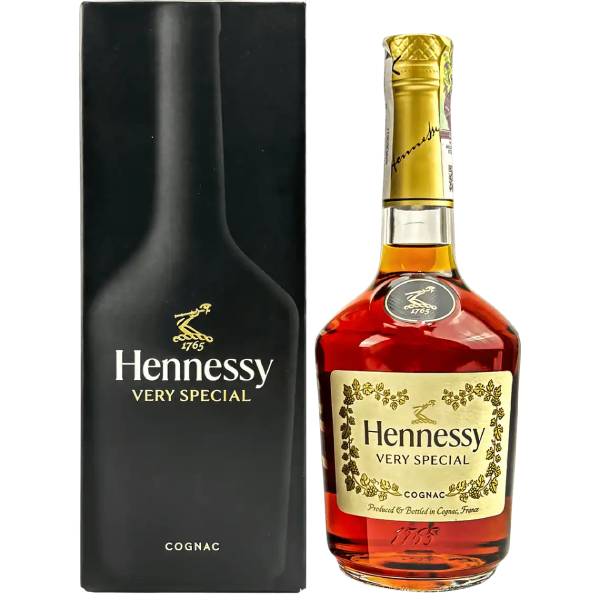 Hennessy  V.S (With Box) (700 ml)