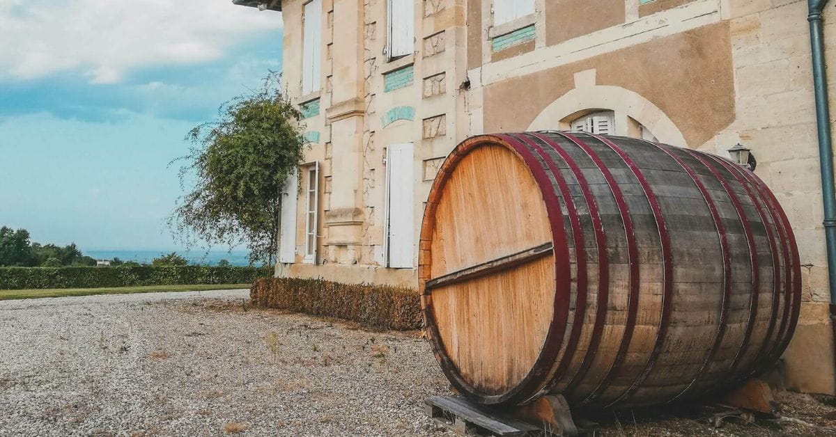 Côtes de Bordeaux Wine House