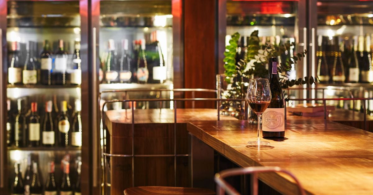 Cloud Wine ไวน์บาร์ by-the-glass ย่านสาทร