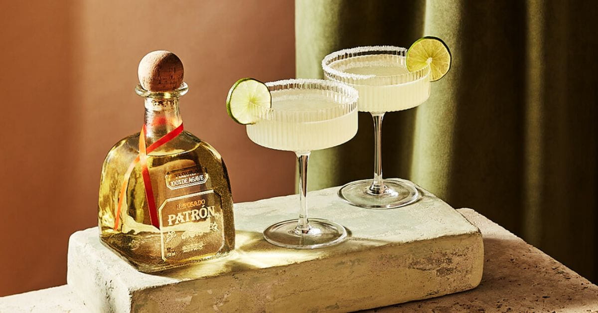 Margarita ค็อกเทลเตกีล่ากับมะนาวและขอบเกลือ
