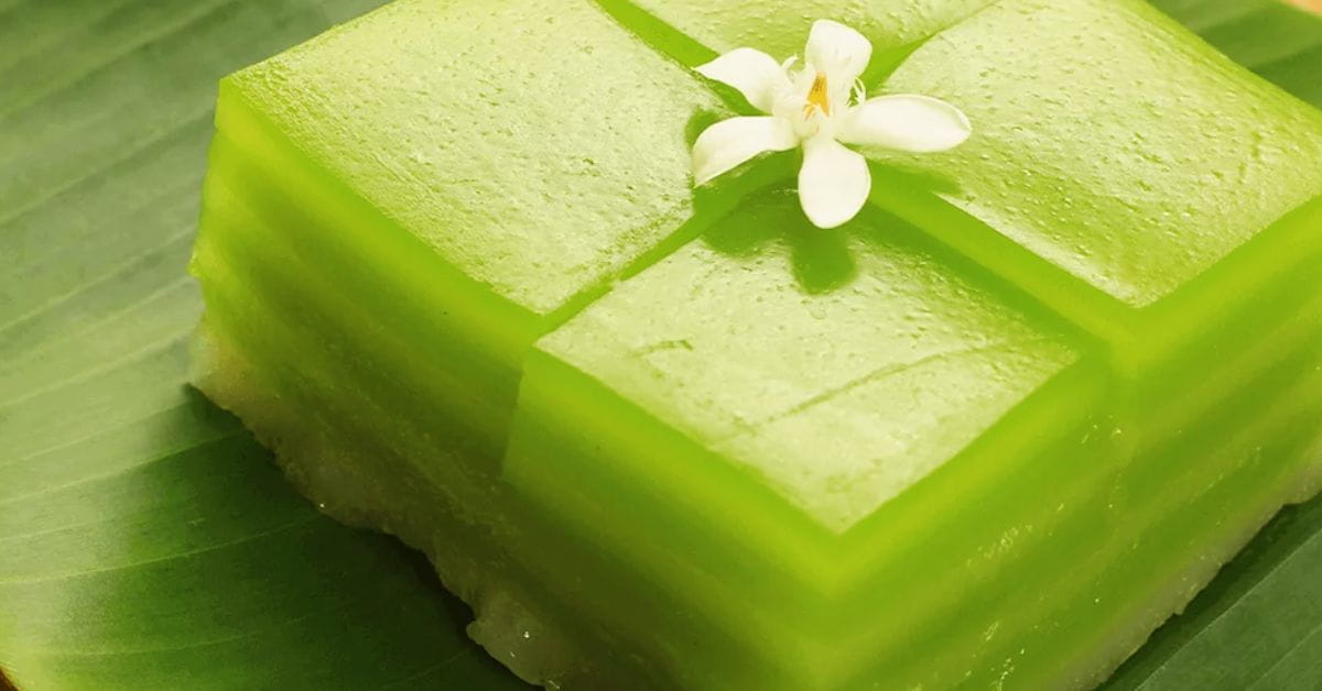Steamed Pandan Layer Cake