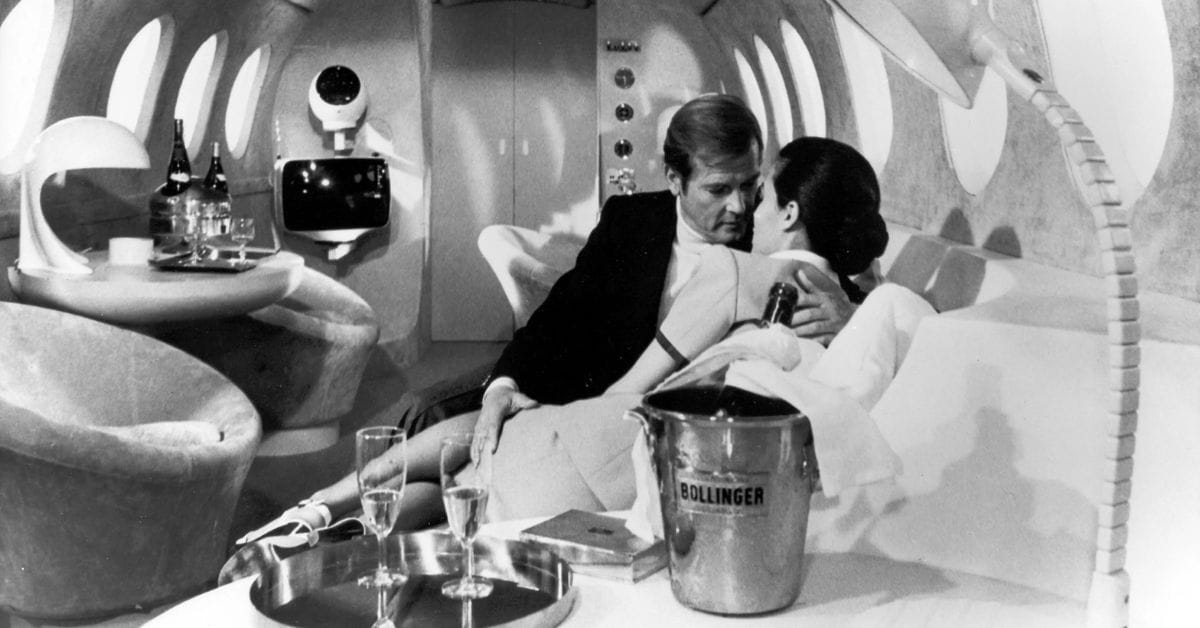 james bond bollinger scene