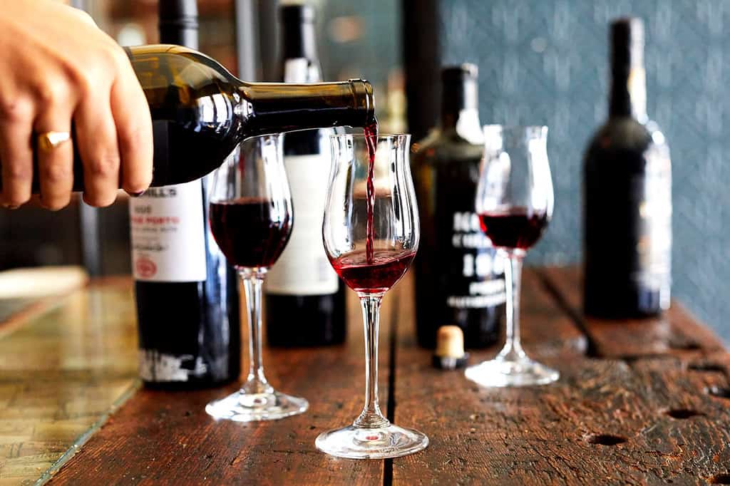 Sherry Vs Port ไวน์หวานเหมือนกัน ต่างกันตรงไหน ?