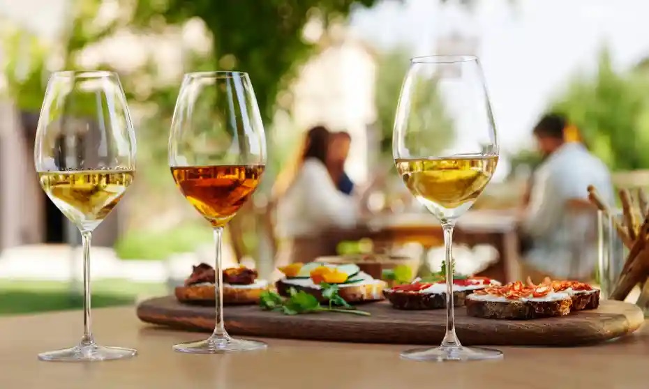 Sherry Vs Port ไวน์หวานเหมือนกัน ต่างกันตรงไหน ?